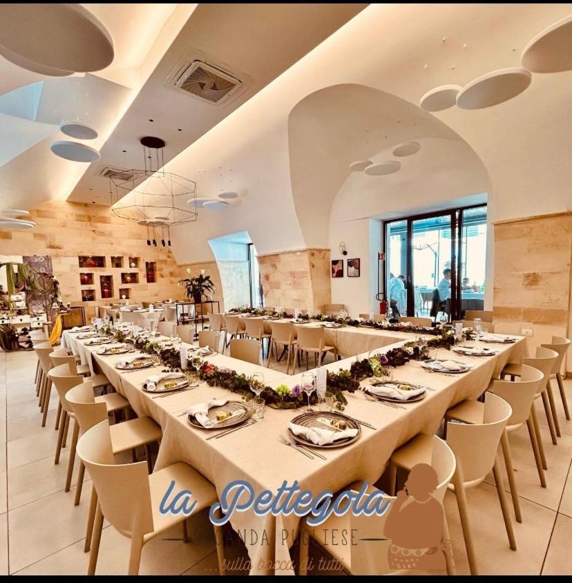 Regina Bona Rooms Modugno Bagian luar foto